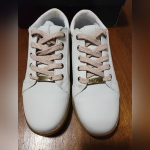 Woman’s Harley Davison’s   sneakers sz 8.5M
